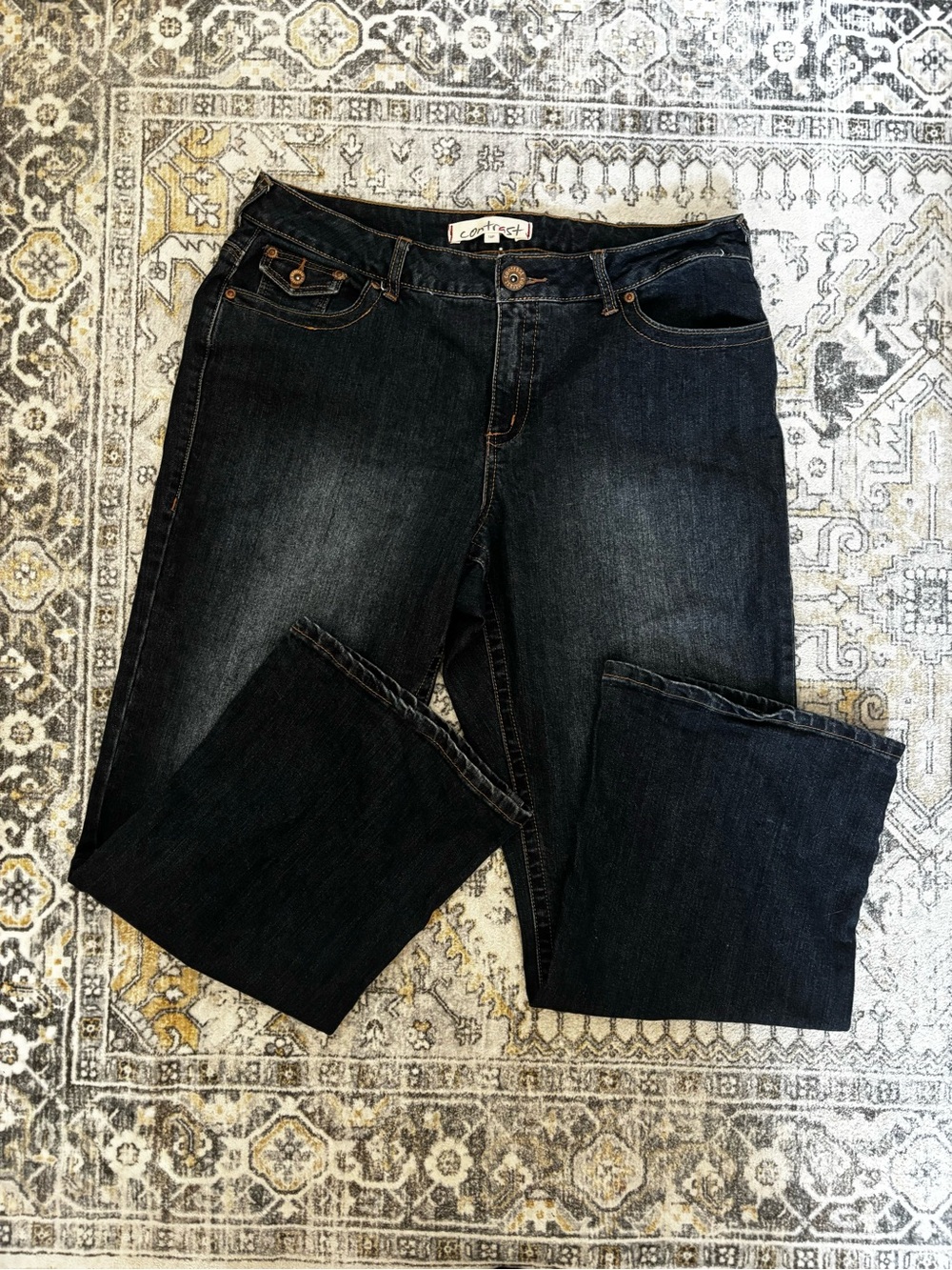 Straight Leg Women's Jeans in Dark Blue
